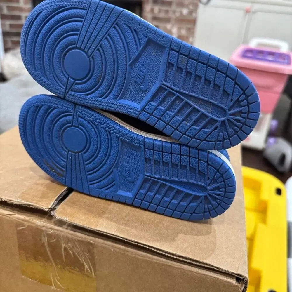 Jordan Blue and Navy Trainers